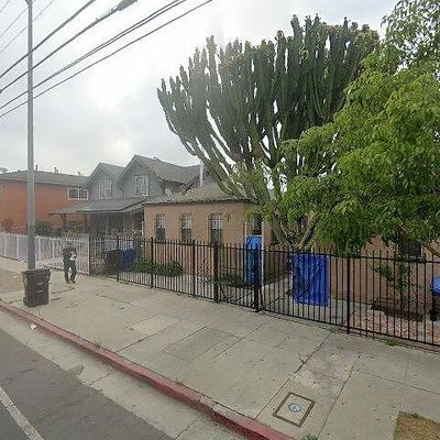 8206 S Hoover St, Los Angeles, CA 90044