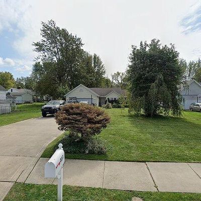 823 Academy Ct, Painesville, OH 44077