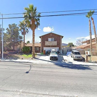 824 Arrowhead Trl, Henderson, NV 89002