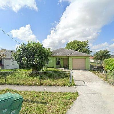 825 W 9 Th St, Riviera Beach, FL 33404