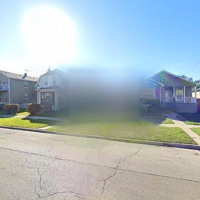 826 S 11 Th Ave, Maywood, IL 60153