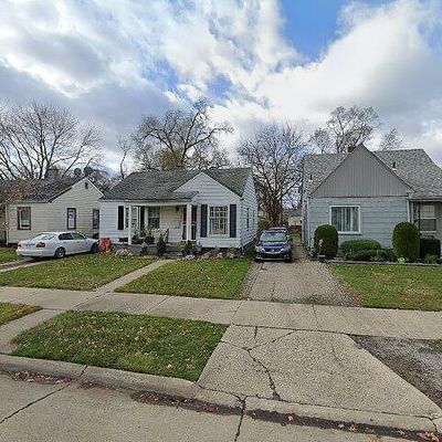 8267 Minock St, Detroit, MI 48228