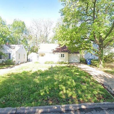 827 Sw Watson Ave, Topeka, KS 66606