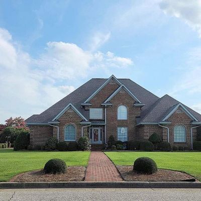 101 Queensbury Ct, Dunn, NC 28334