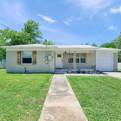 103 Tipton St, Whitesboro, TX 76273