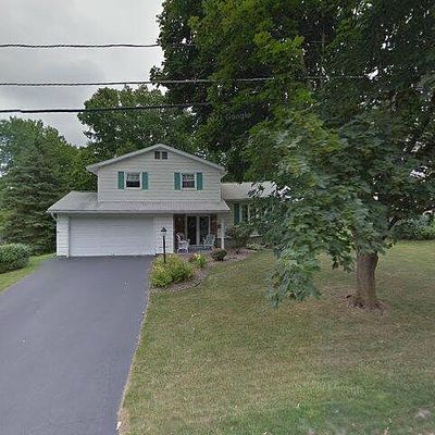 105 Emann Dr, Camillus, NY 13031