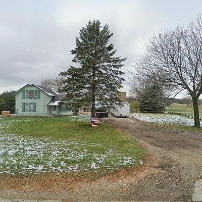 S100 W24370 Forest Home Ave, Big Bend, WI 53103