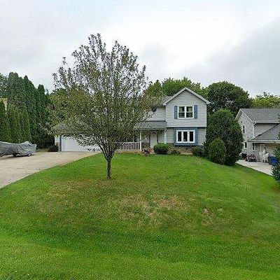 S70 W19298 Wentland Dr, Muskego, WI 53150