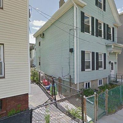 10 Glover Ct, South Boston, MA 02127