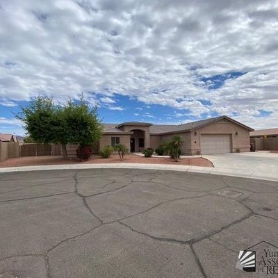 11301 S Sally Dr, Yuma, AZ 85367