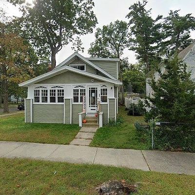 17 Dalton Pl, Springfield, MA 01109