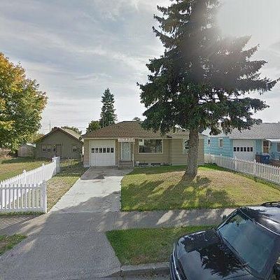 1412 E Bridgeport Ave, Spokane, WA 99207