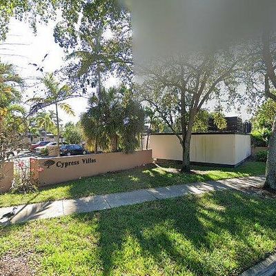 15018 Royal Palm Ct, Miami Lakes, FL 33014