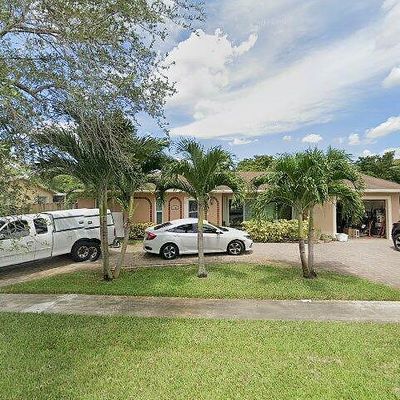 1940 Nw 105 Th Ter, Pembroke Pines, FL 33026