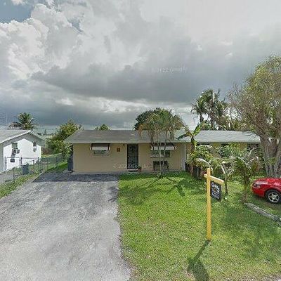 1940 Sw 68 Th Ter, North Lauderdale, FL 33068