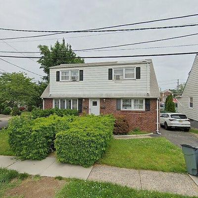 2 Eastgate Ct, Lodi, NJ 07644