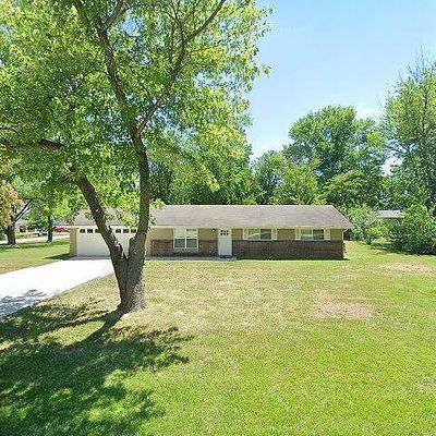 2 Gilbert Dr, O Fallon, MO 63366