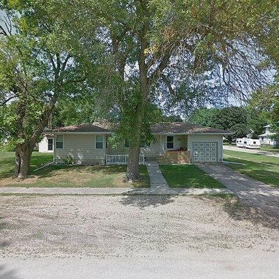 203 S 4 Th St, Mallard, IA 50562