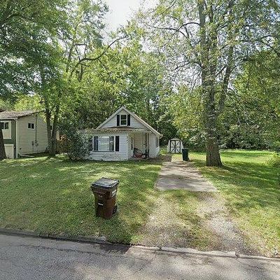 2045 Moffitt St, Lansing, MI 48911