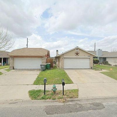 208 Rattan Dr, Victoria, TX 77901