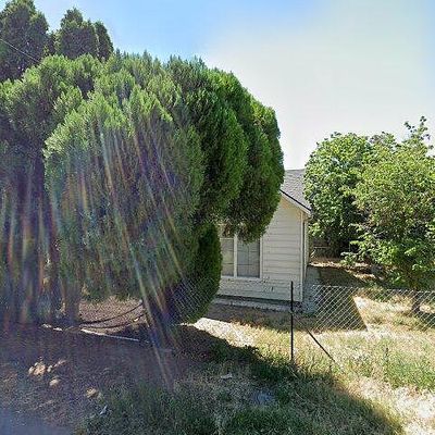 1806 Loren Ave, Yakima, WA 98902