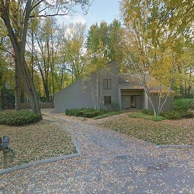 2437 Forest Manor Ct, Neenah, WI 54956