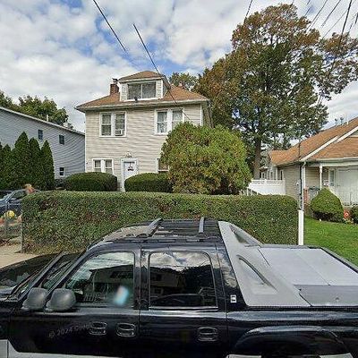 245 Yale St, Hempstead, NY 11550