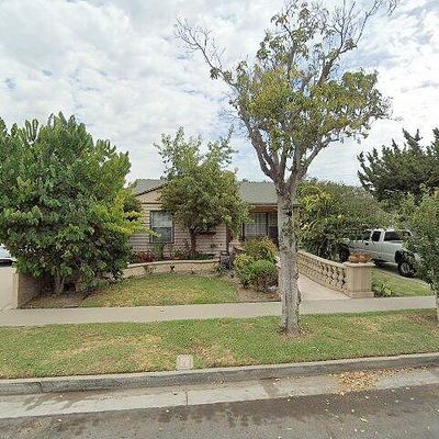 2321 N Spruce St, Santa Ana, CA 92706