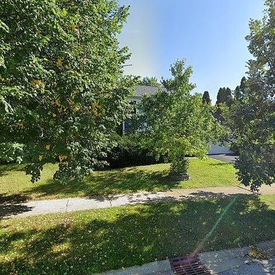 2356 Blue Spruce Ln, Aurora, IL 60502