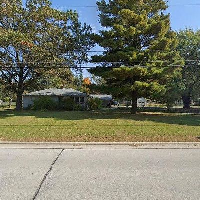 3146 Lakeview Dr, Suamico, WI 54173