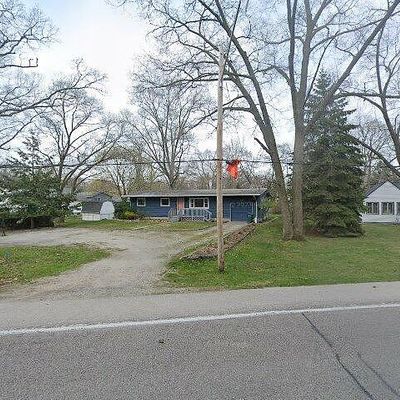 3192 Lincoln St, Norton Shores, MI 49441