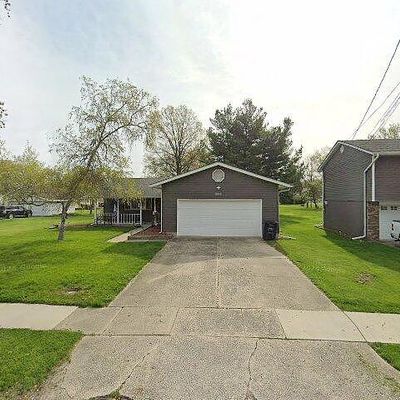 329 N Kelly St, Hobart, IN 46342