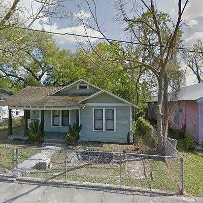 409 E Center St, Dequincy, LA 70633