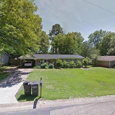 413 Sycamore St, Starkville, MS 39759