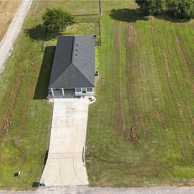 512 Dayton St, Seadrift, TX 77983