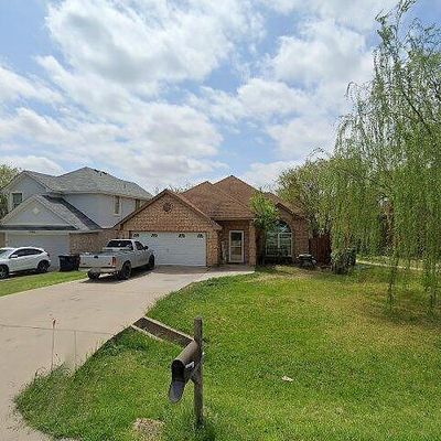 6412 Willard Rd, Fort Worth, TX 76119