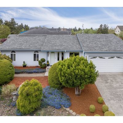 695 Peacock St, Hammond, OR 97121