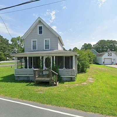 7069 Bunting Rd, Chincoteague Island, VA 23336