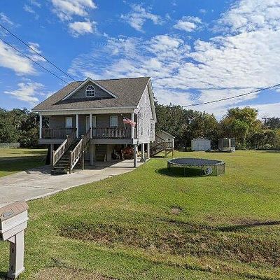 5773 Lisa St, Lafitte, LA 70067