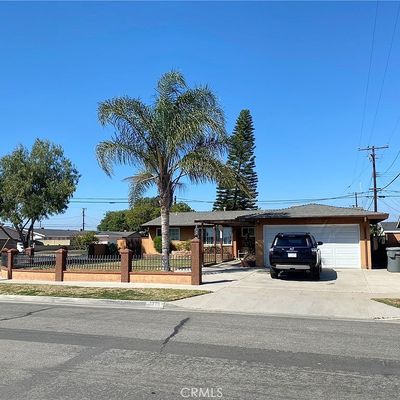 5785 Los Alamos St, Buena Park, CA 90620