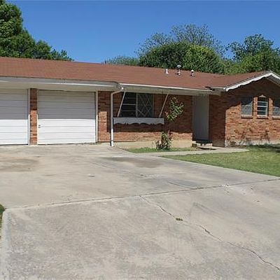 604 Valley View St, Brownwood, TX 76801