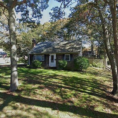 610 W Yarmouth Rd, West Yarmouth, MA 02673