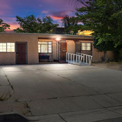 808 Georgia St Se, Albuquerque, NM 87108