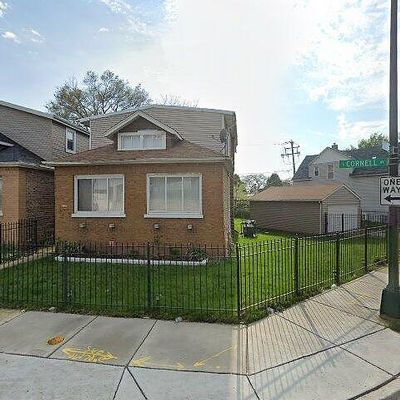 8100 S Cornell Ave, Chicago, IL 60617