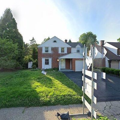 818 N Cedar Rd, Jenkintown, PA 19046