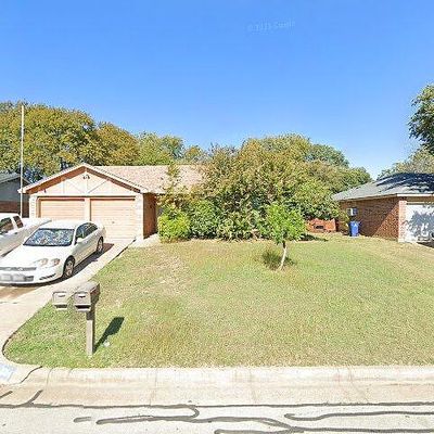 824 Lynne Ln, Burleson, TX 76028