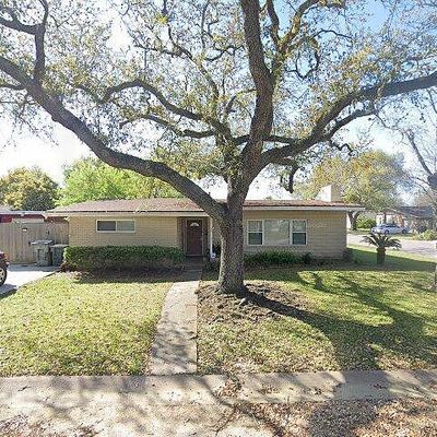 1 Maple Ln, Galveston, TX 77551