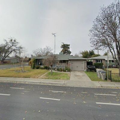 10 California St, Woodland, CA 95695