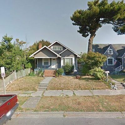 1011 Warren St, Mount Vernon, WA 98273