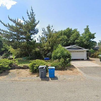 1129 Roy Dr, Oroville, CA 95965
